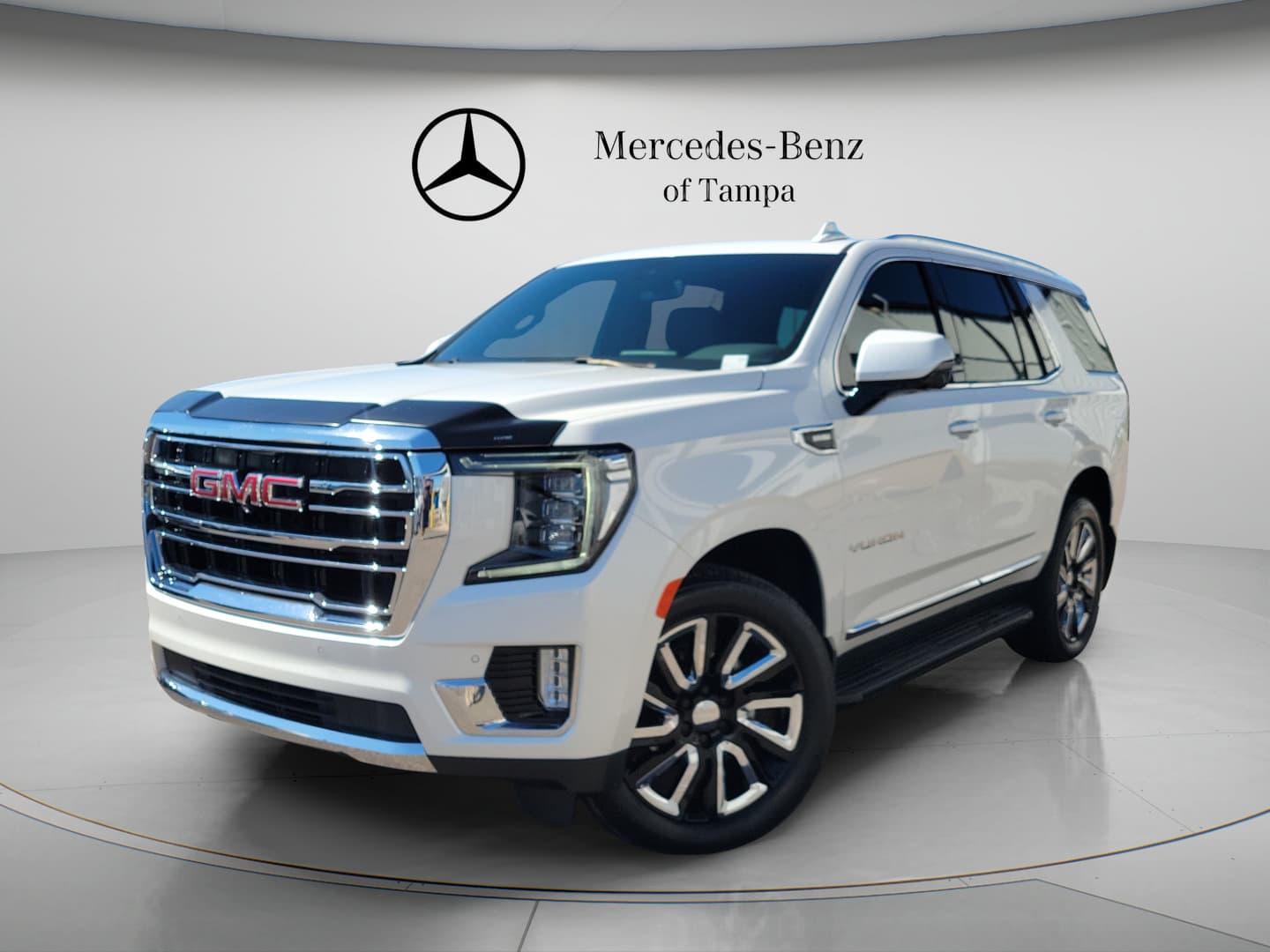 2022 GMC Yukon SLT — photo 1 of 36