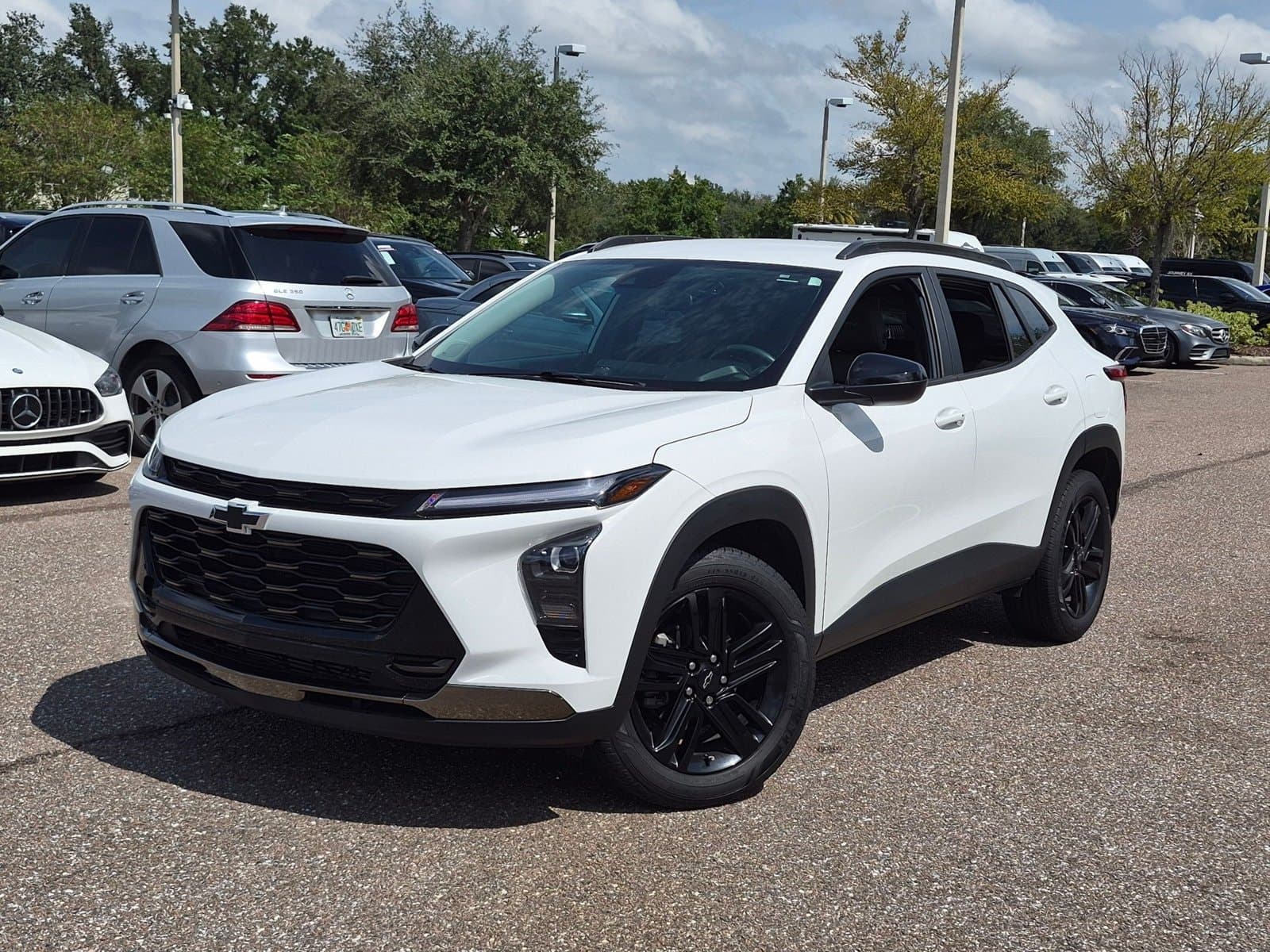 2025 Chevrolet Trax ACTIV — photo 1 of 17