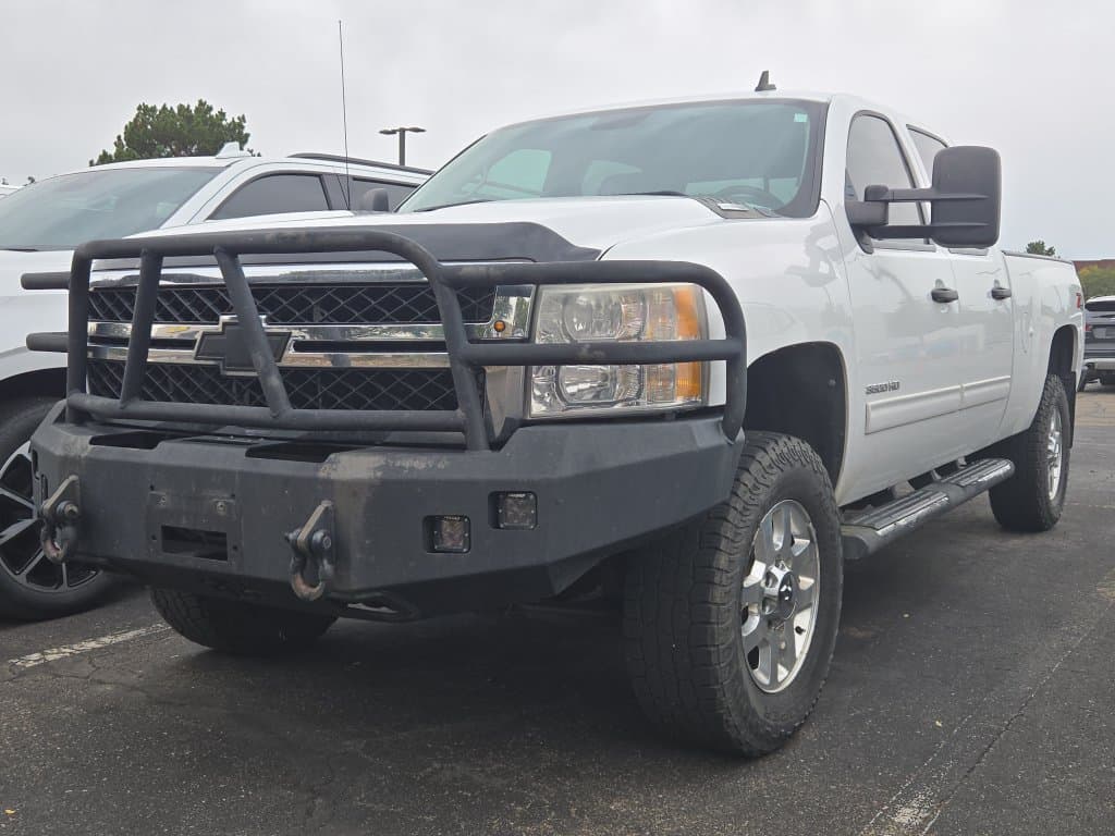 2011 Chevrolet Silverado 3500HD LT — photo 1 of 9