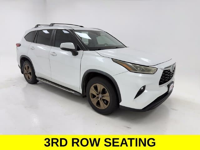 2023 Toyota Highlander Hybrid Bronze Edition — photo 1 of 21