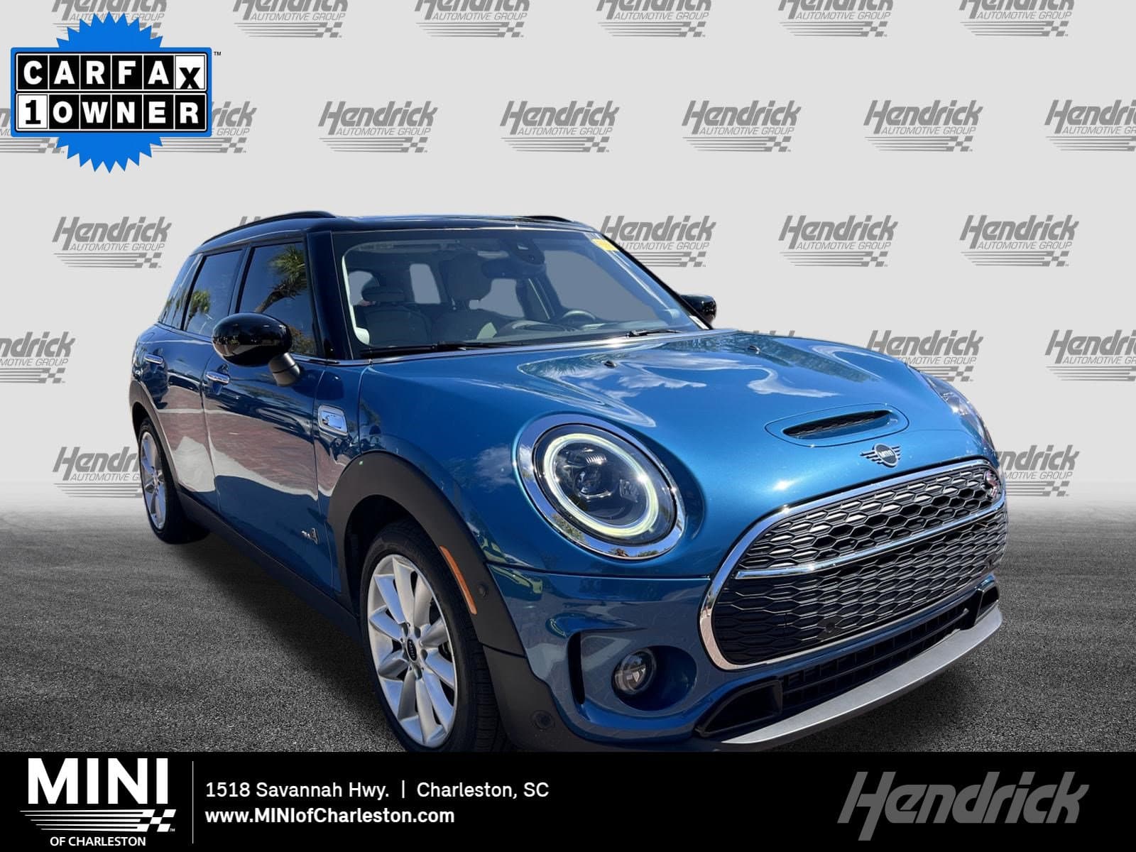 2022 Mini Clubman Base — photo 1 of 42