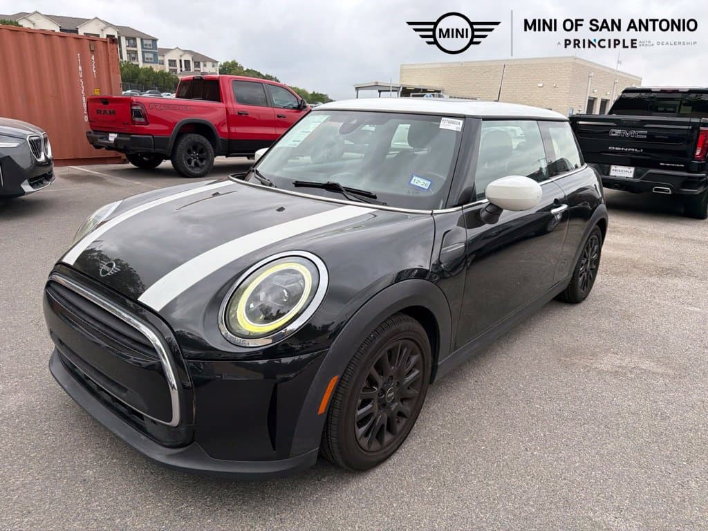 2023 Mini Hardtop 2 Door Cooper — photo 1 of 5