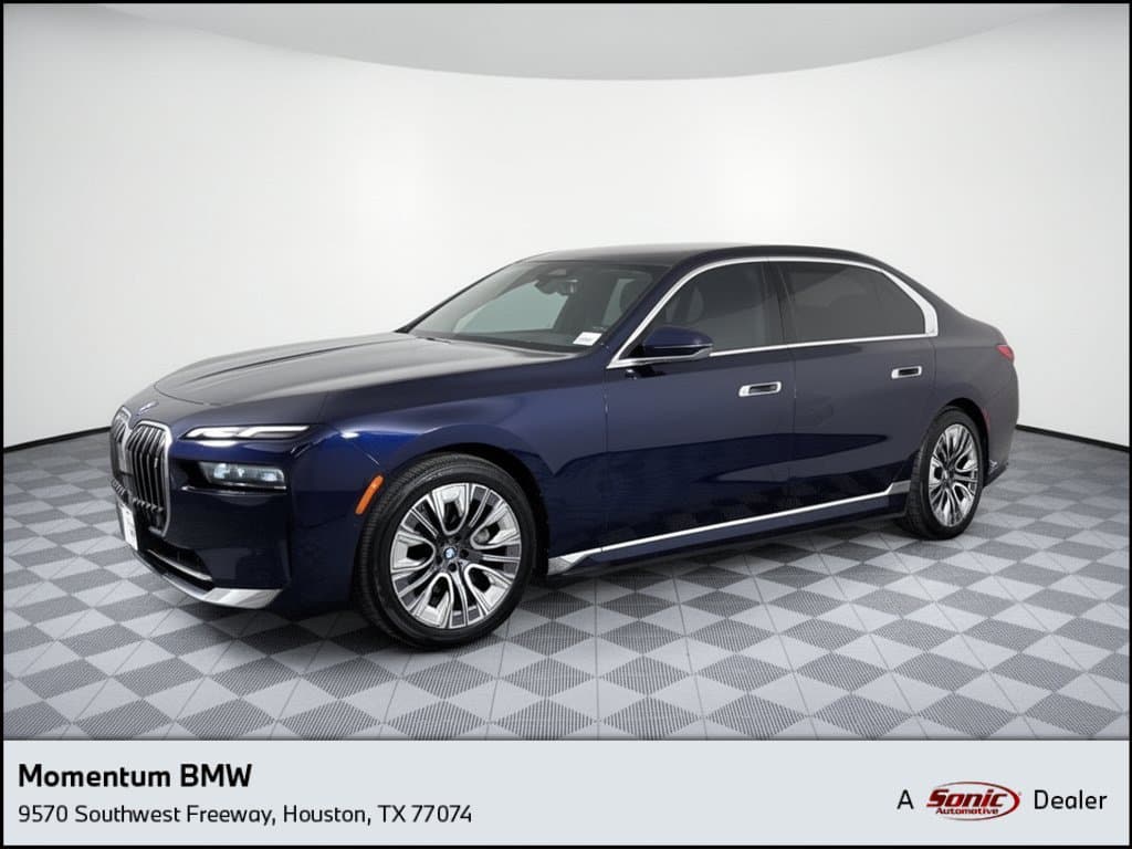 2023 BMW i7 xDrive60 — photo 1 of 31