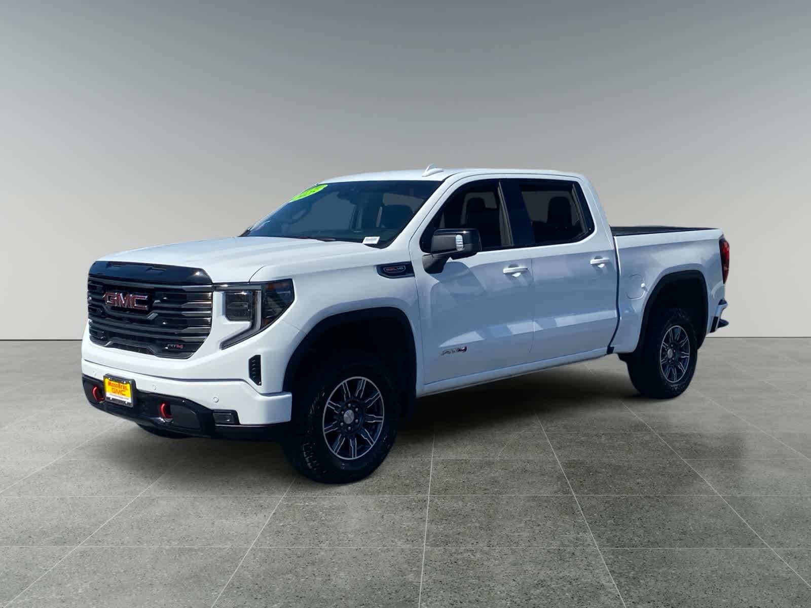 2025 GMC Sierra 1500 AT4 — photo 1 of 15