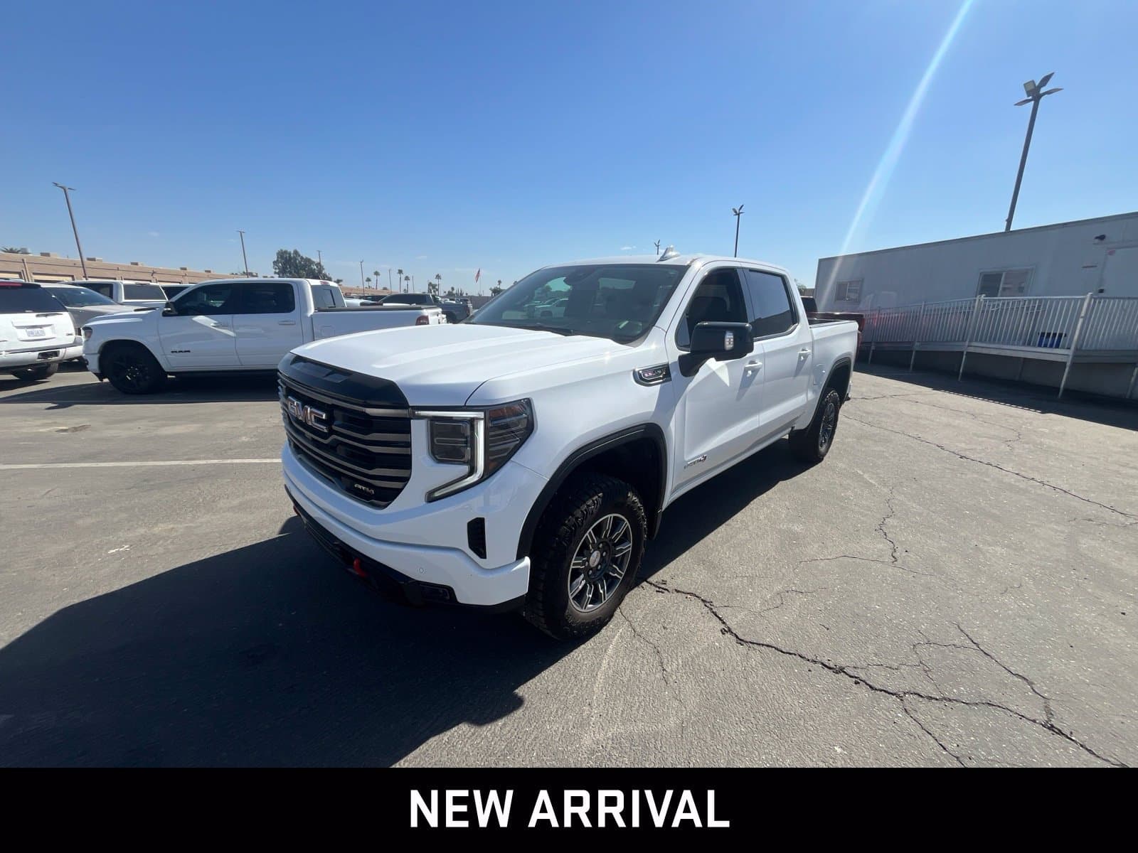 2025 GMC Sierra 1500 AT4 — photo 1 of 6