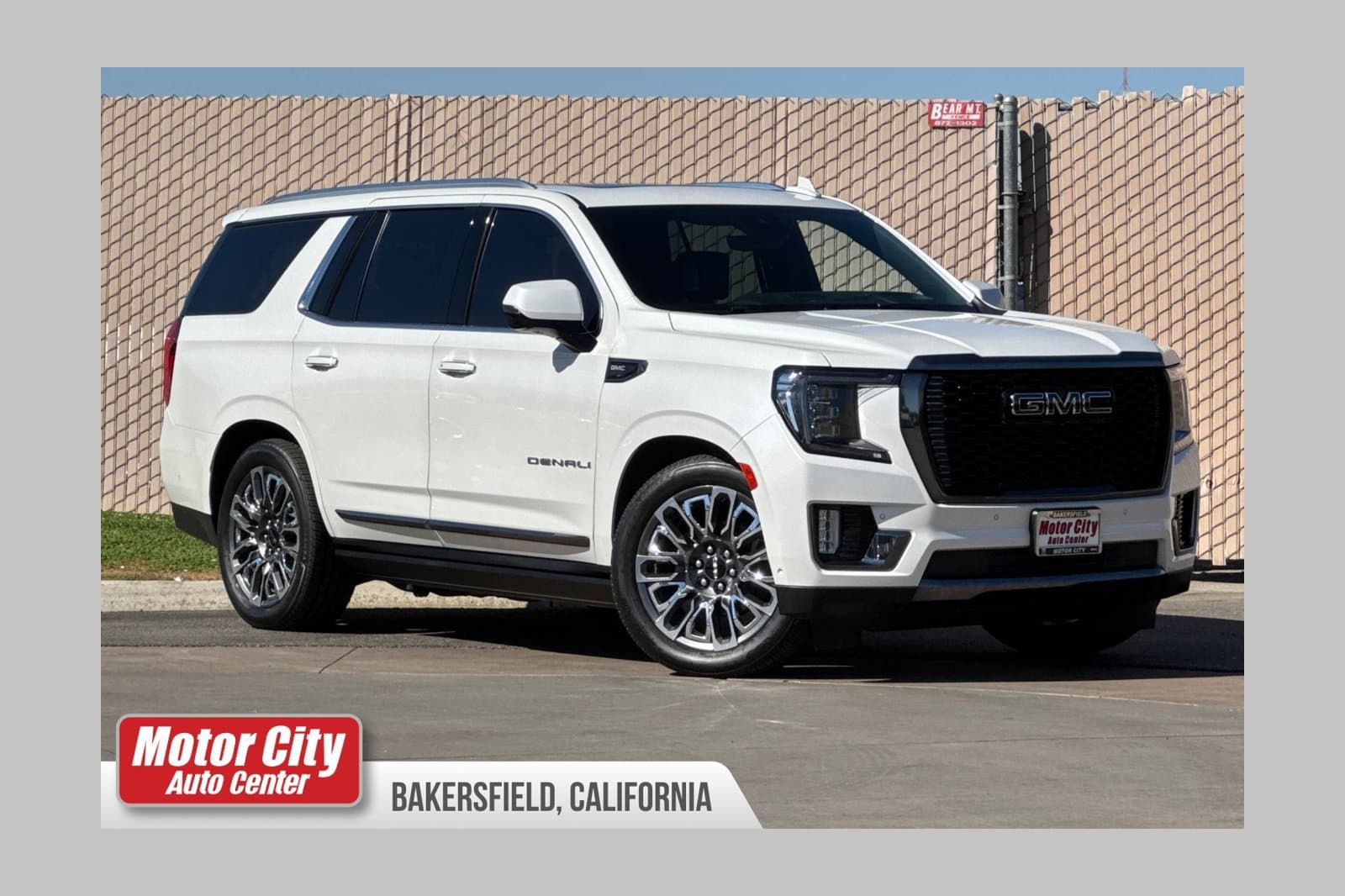 2023 GMC Yukon Denali Ultimate — photo 1 of 31