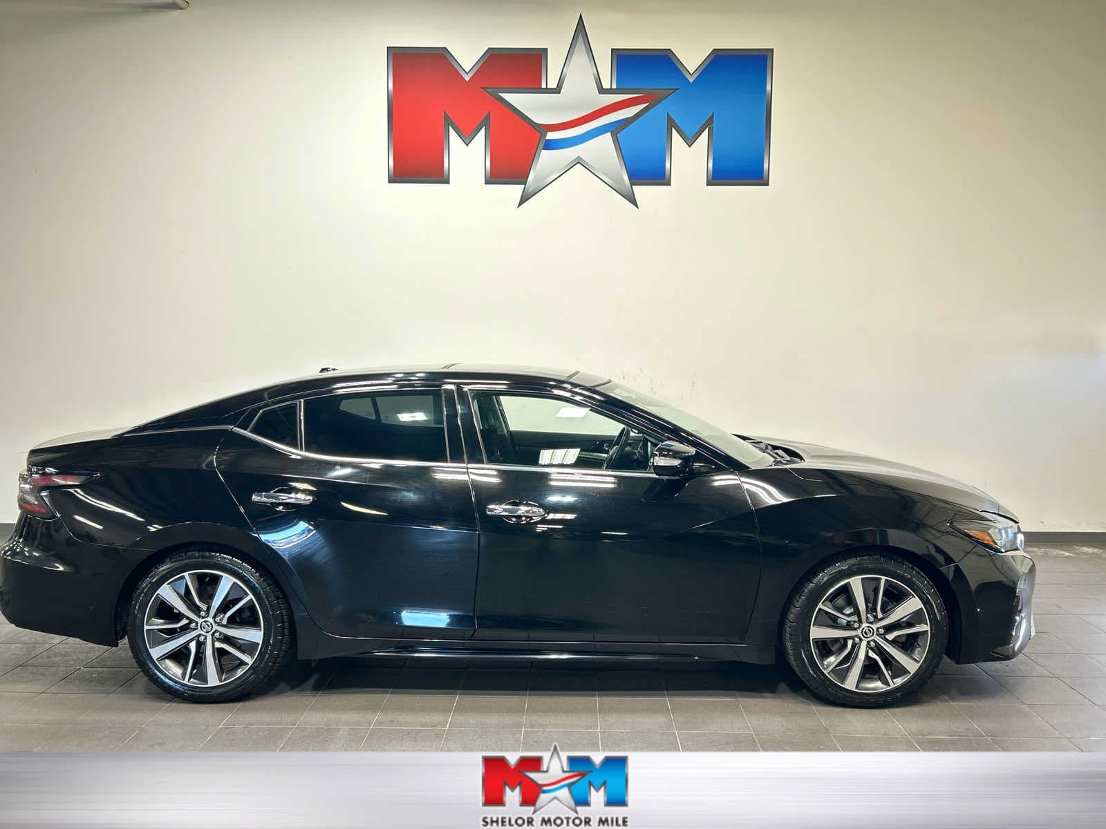 2020 Nissan Maxima SL — photo 1 of 30