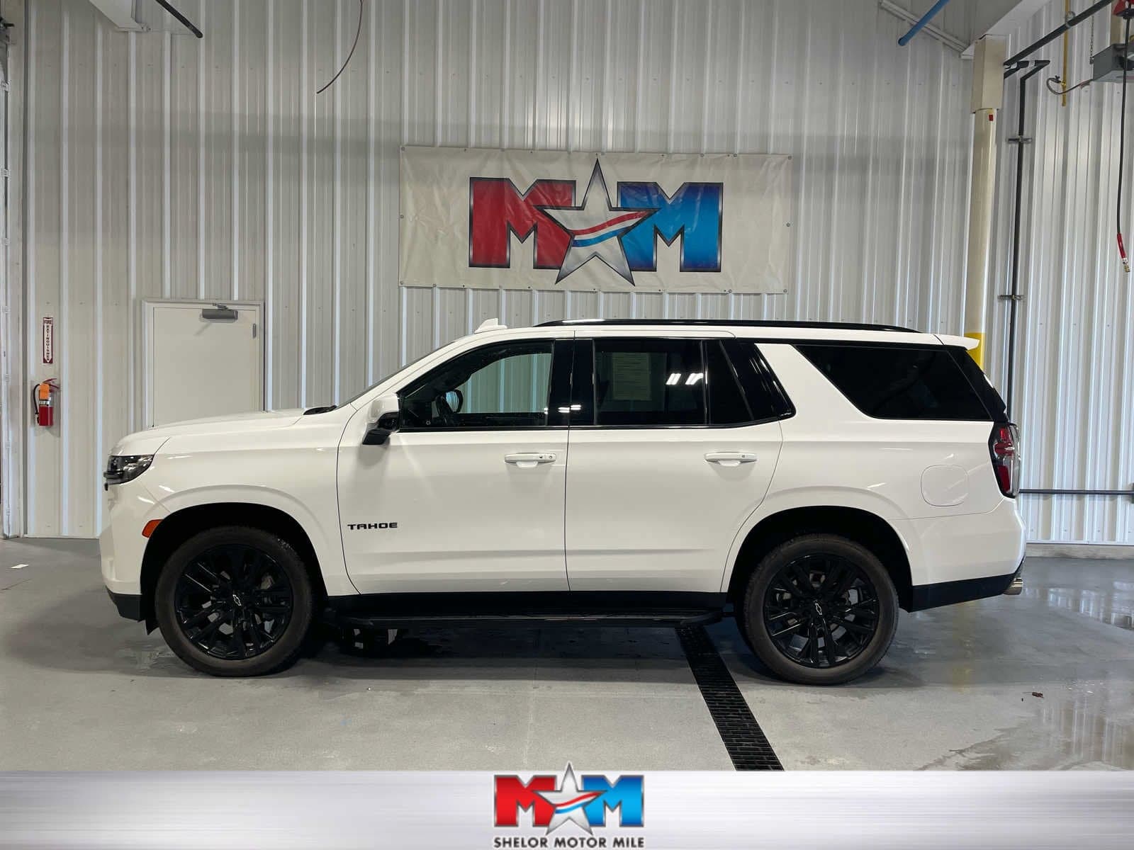 2023 Chevrolet Tahoe RST — photo 1 of 9