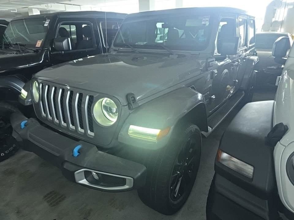 2023 Jeep Wrangler Base — photo 1 of 4