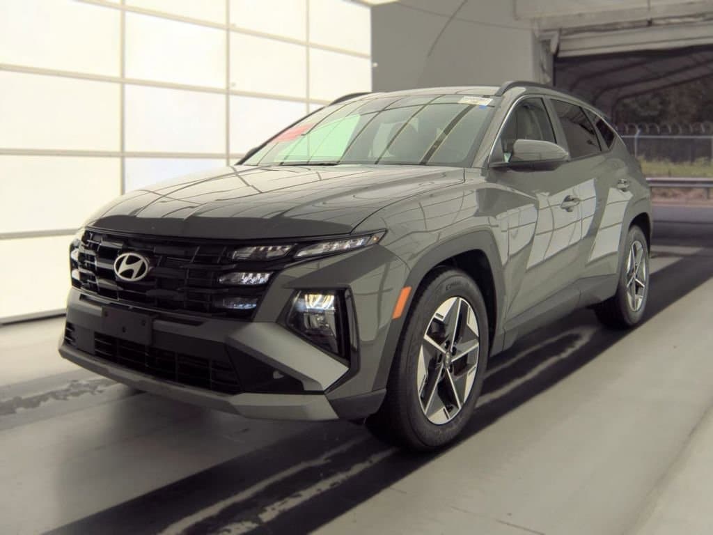 2025 Hyundai Tucson SEL — photo 1 of 9