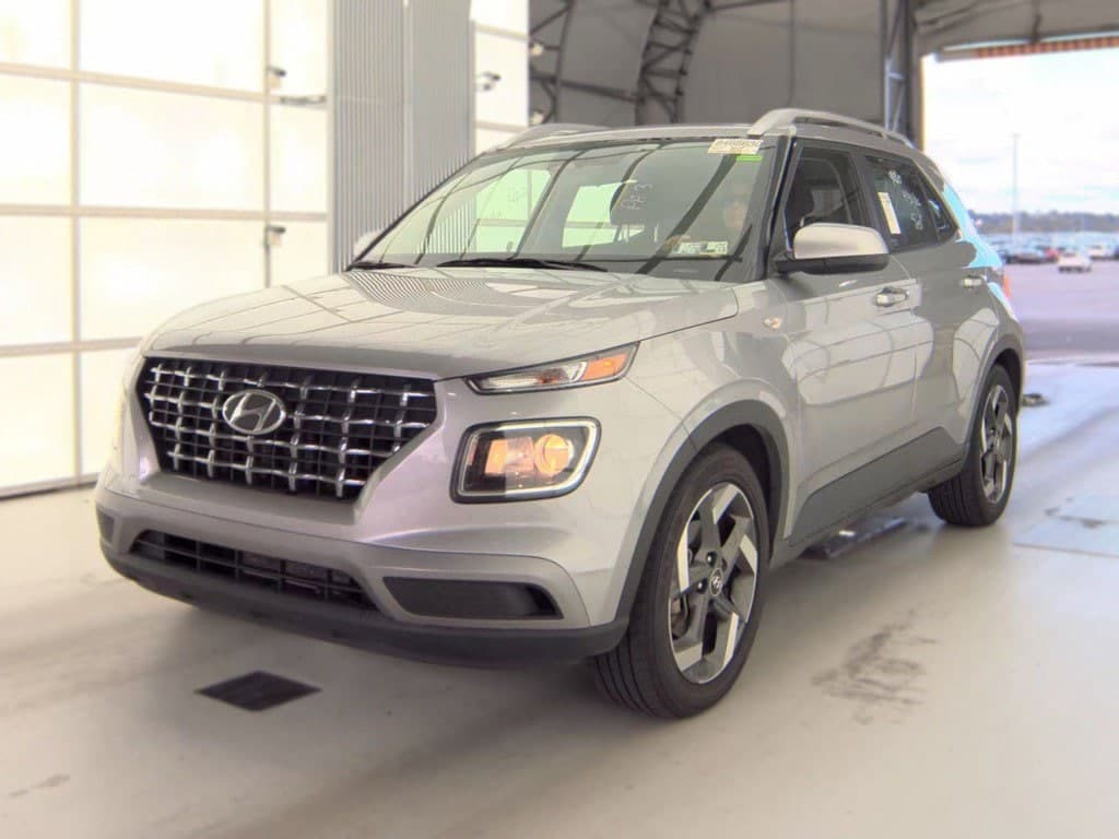 2025 Hyundai Venue SEL — photo 1 of 8