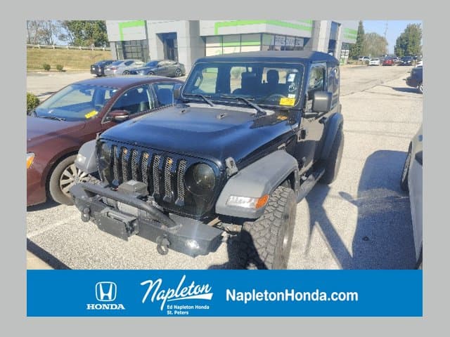 2021 Jeep Wrangler Sport — photo 1 of 28