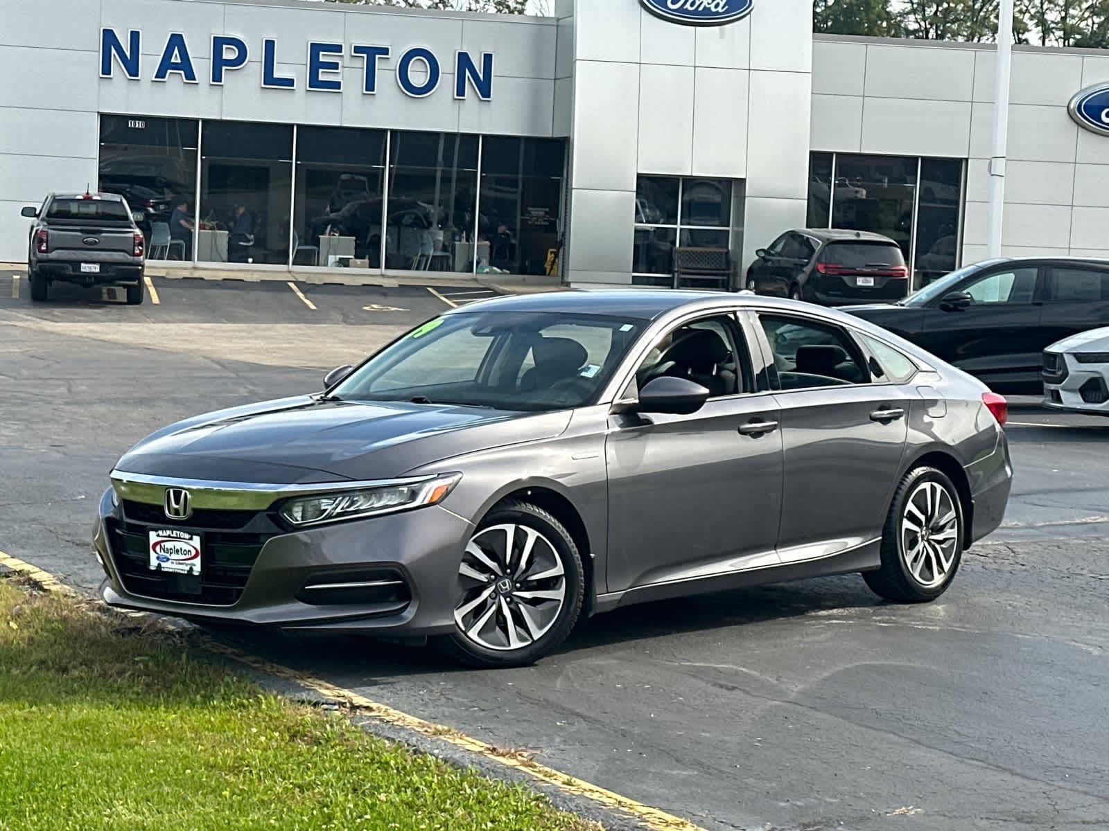 2019 Honda Accord Hybrid Base — photo 1 of 34