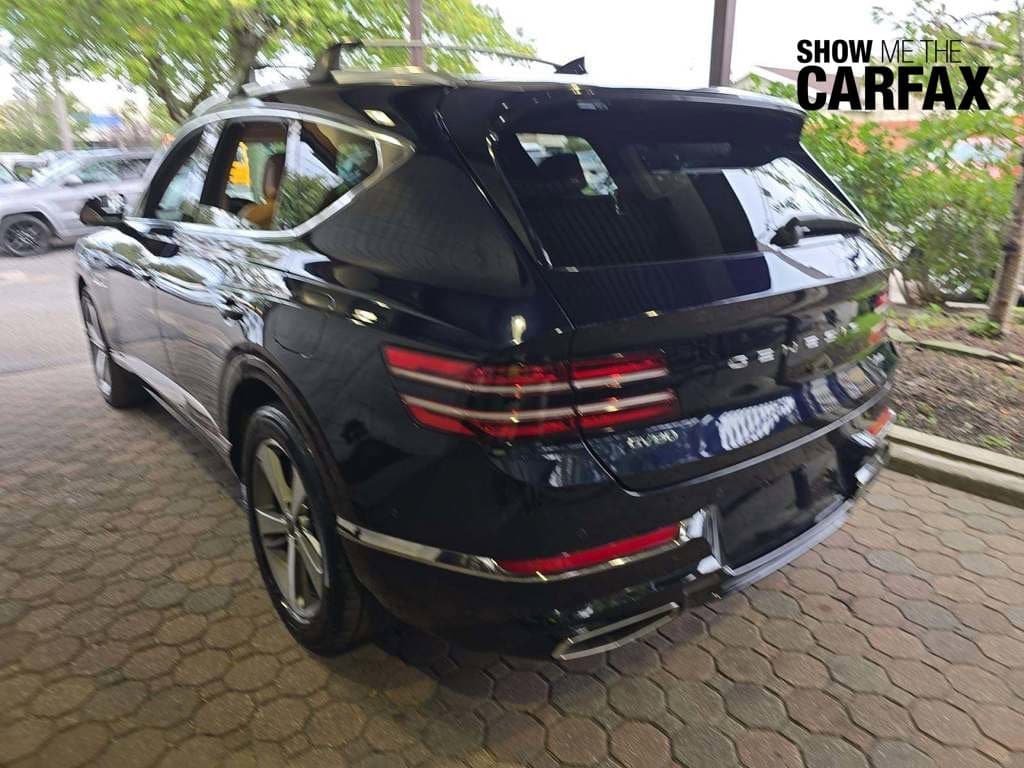 2024 Genesis GV80 Base — photo 1 of 9