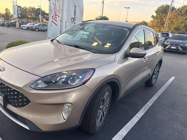 2020 Ford Escape SEL — photo 1 of 4