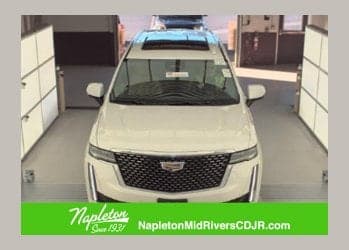 2022 Cadillac Escalade Premium Luxury — photo 1 of 14