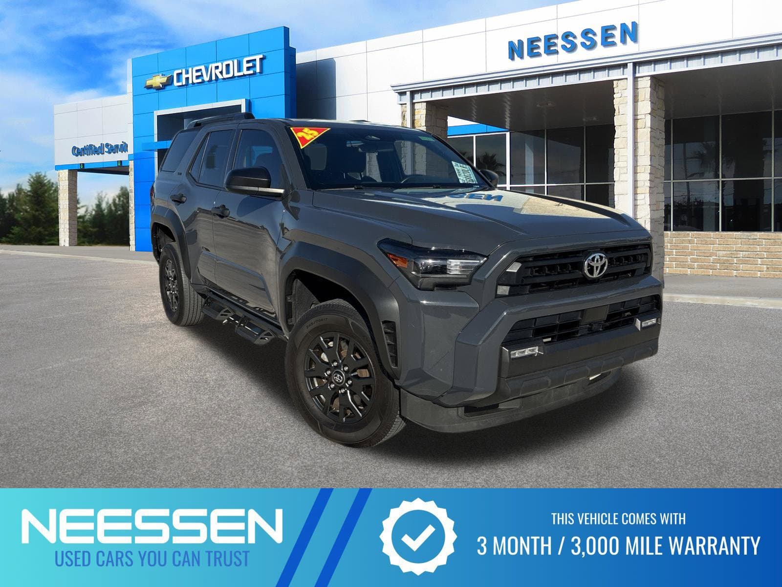 2025 Toyota 4Runner SR5 — photo 1 of 15