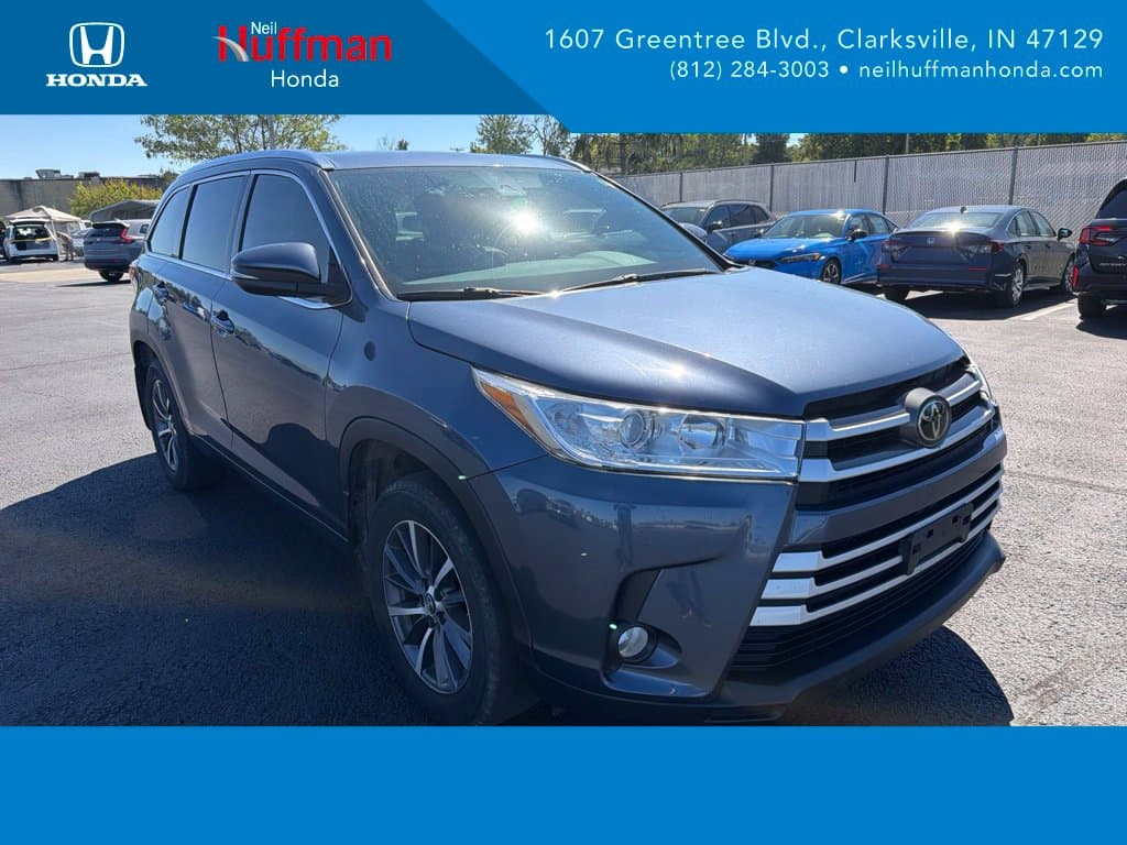 2018 Toyota Highlander XLE — photo 1 of 10