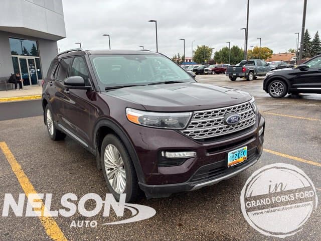 2023 Ford Explorer Limited — photo 1 of 17