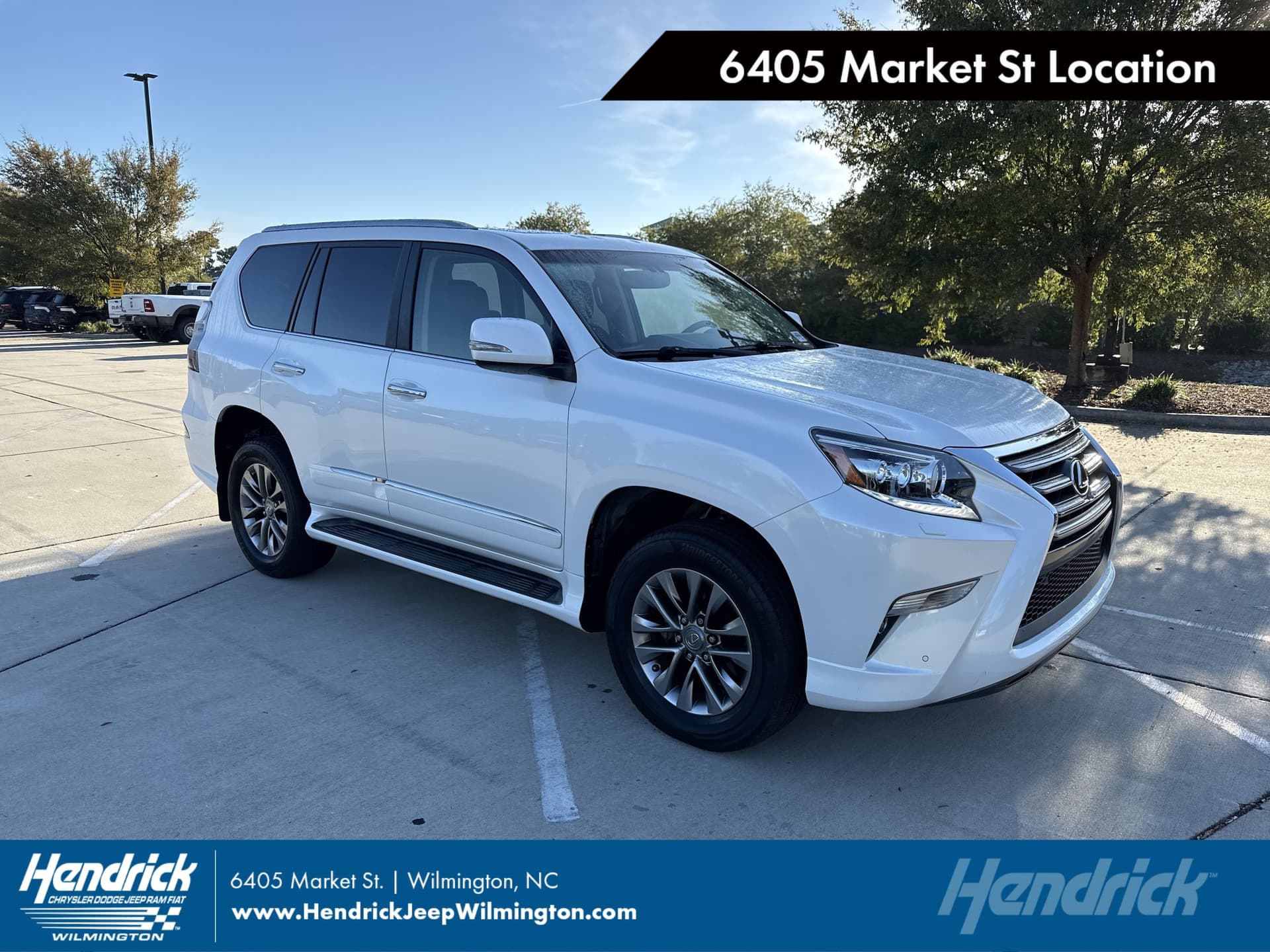 2016 Lexus GX 460 Luxury — photo 1 of 36