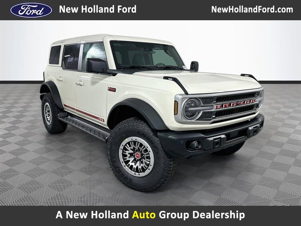 2026 Ford Bronco Outer Banks — photo 1 of 40