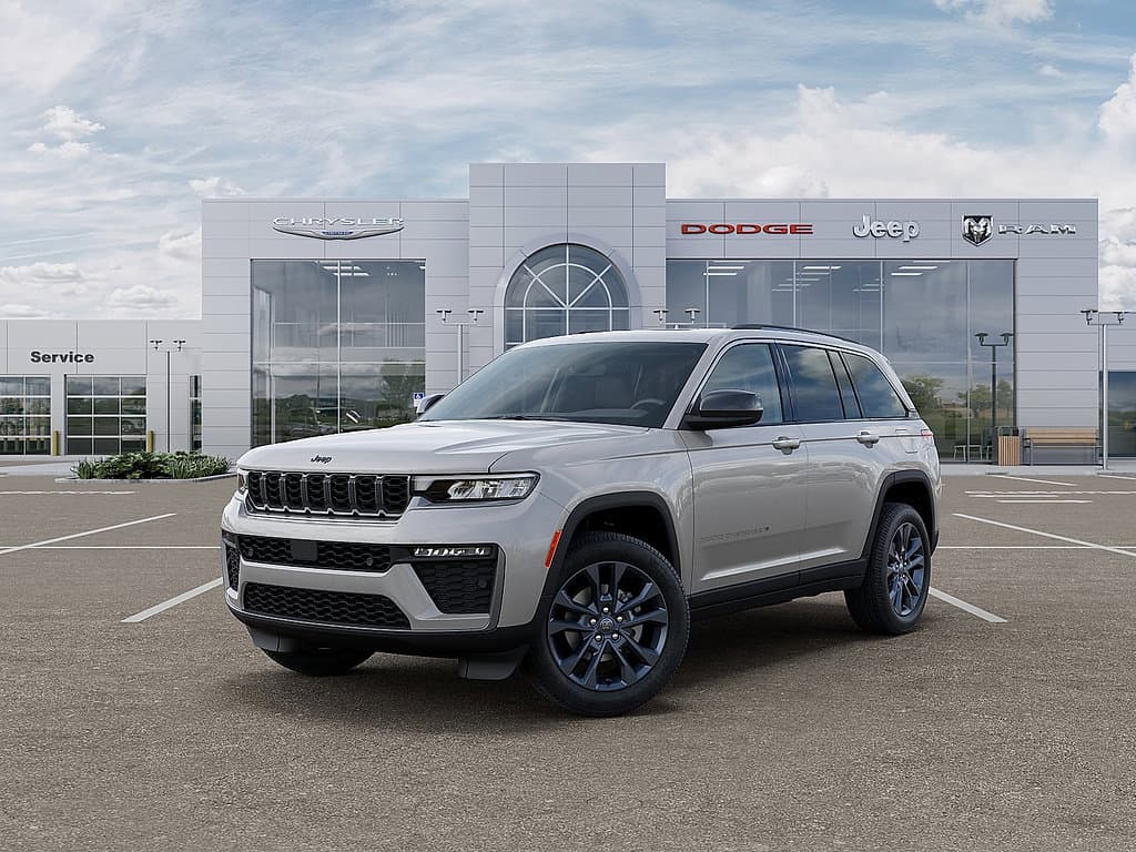 2026 Jeep Grand Cherokee 85th Anniversary Edition — photo 1 of 61