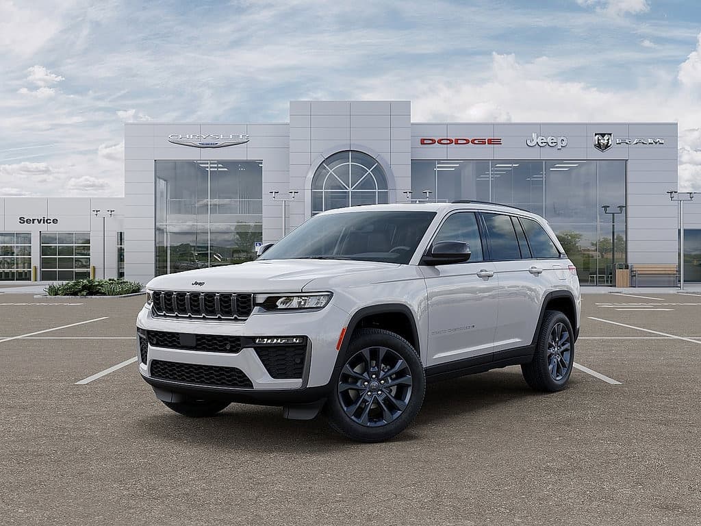 2026 Jeep Grand Cherokee 85th Anniversary Edition — photo 1 of 35