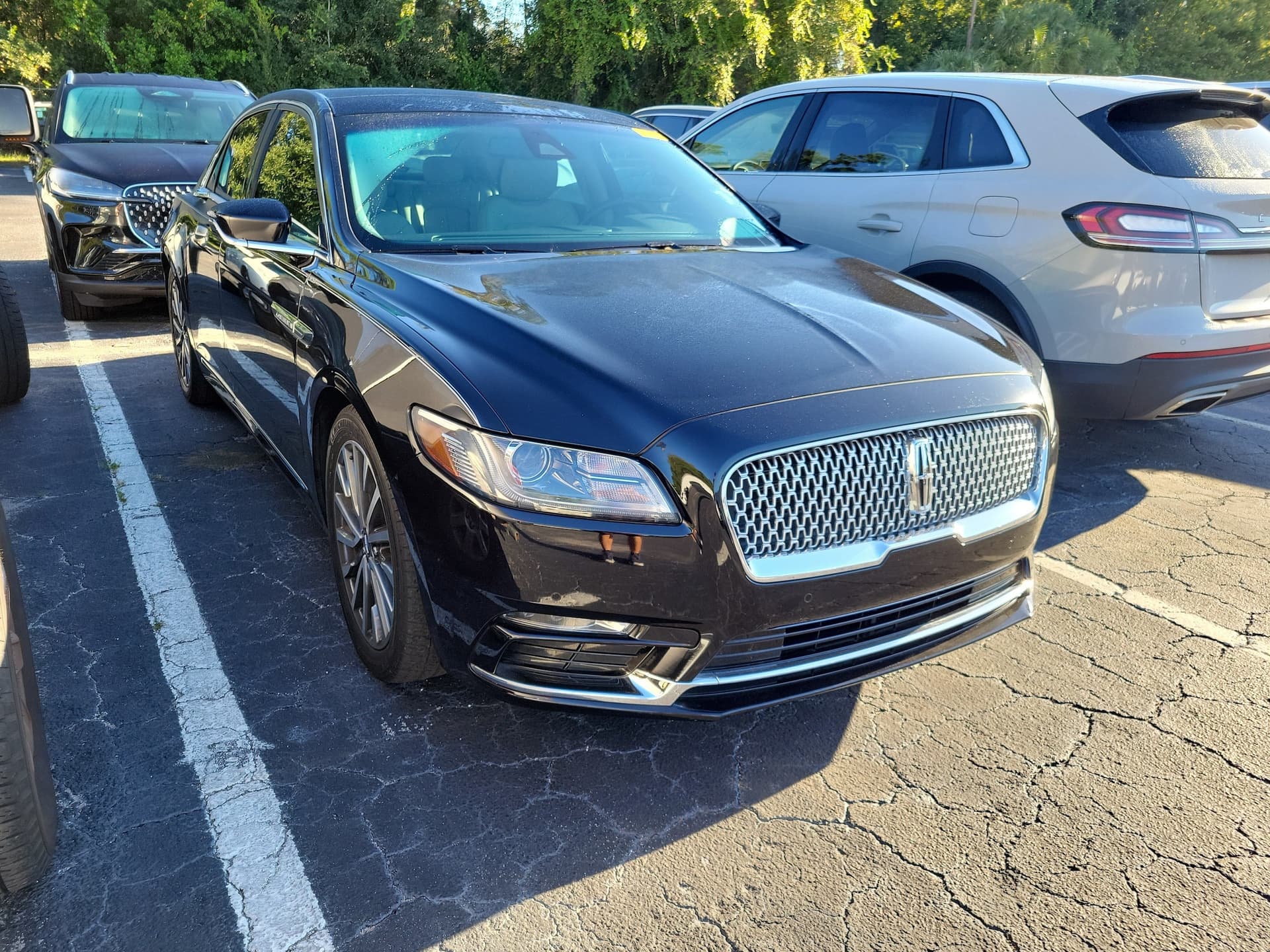 2020 Lincoln Continental Standard — photo 1 of 4