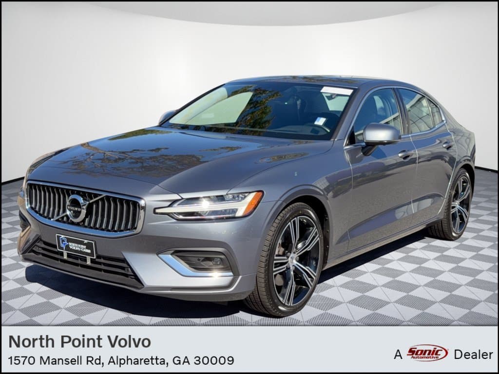 2021 Volvo S60 Inscription — photo 1 of 31