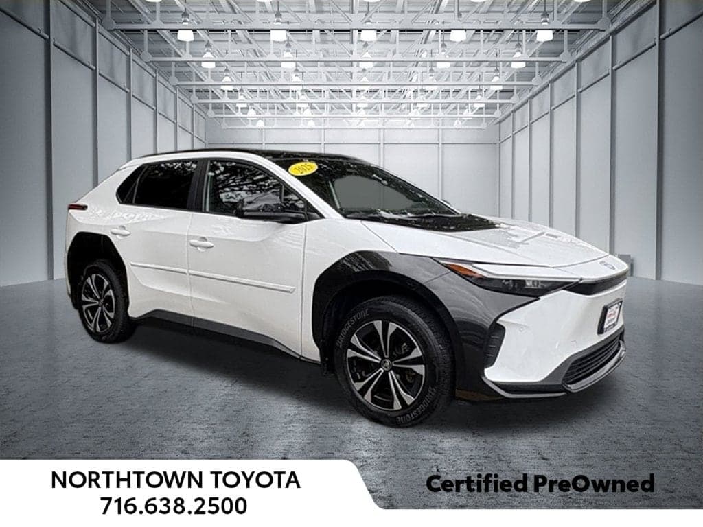 2023 Toyota bZ4X XLE — photo 1 of 32