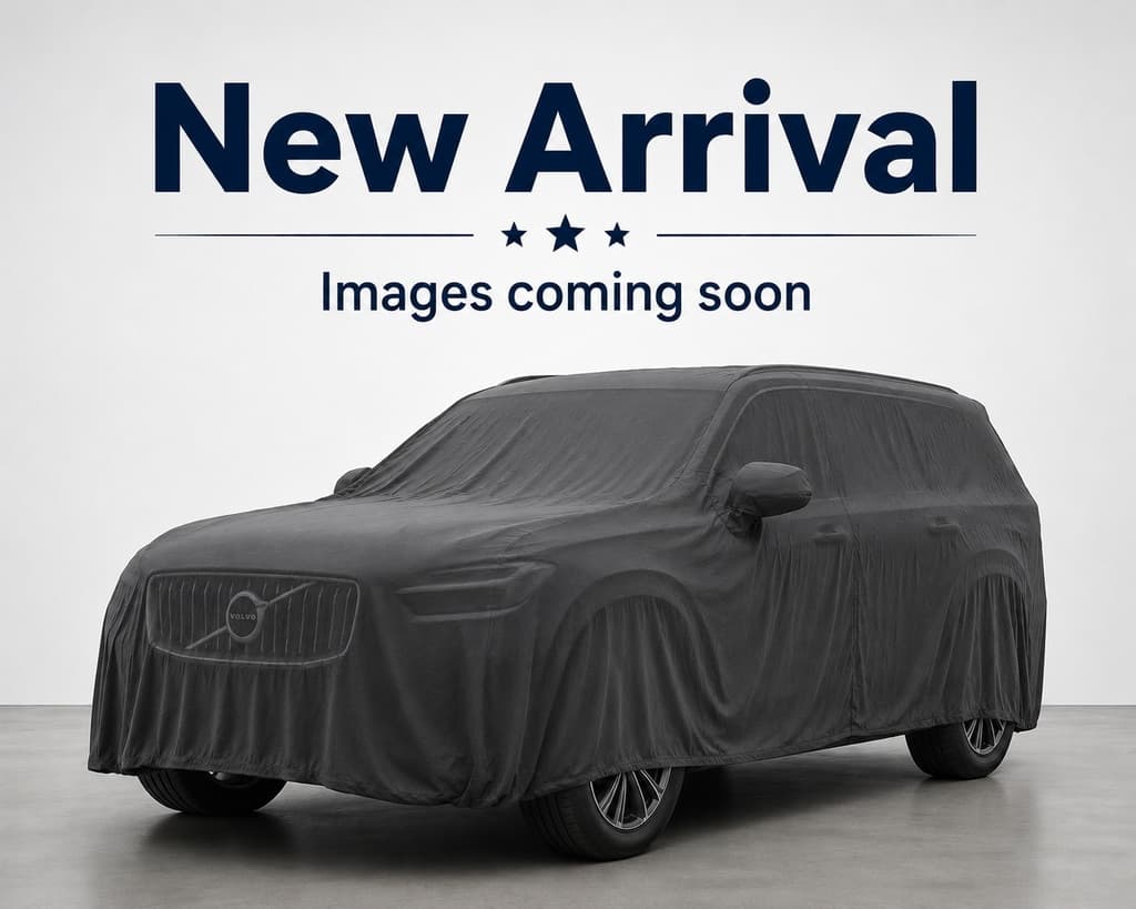 2024 Volvo XC40 Plus Bright Theme — photo 1 of 21