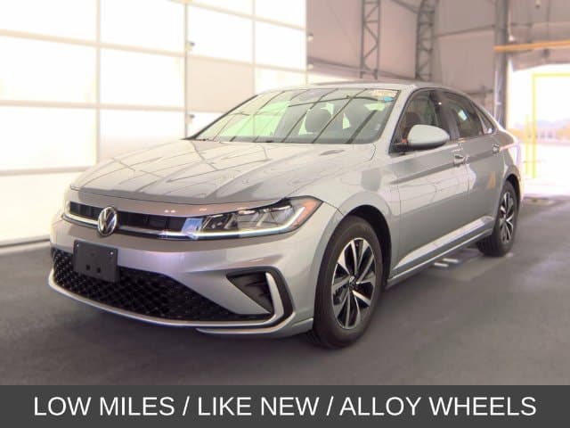 2025 Volkswagen Jetta S — photo 1 of 8