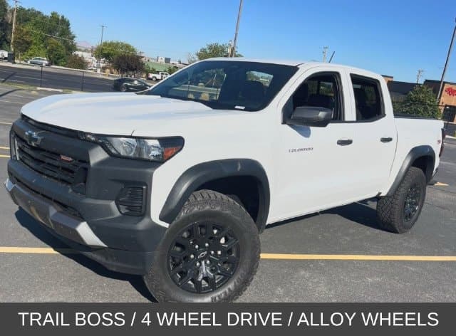 2025 Chevrolet Colorado 4WD Trail Boss — photo 1 of 7