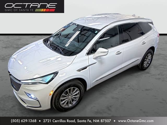2022 Buick Enclave Essence — photo 1 of 46