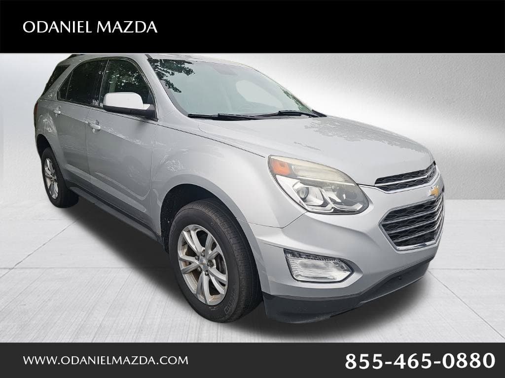 2017 Chevrolet Equinox LT — photo 1 of 2