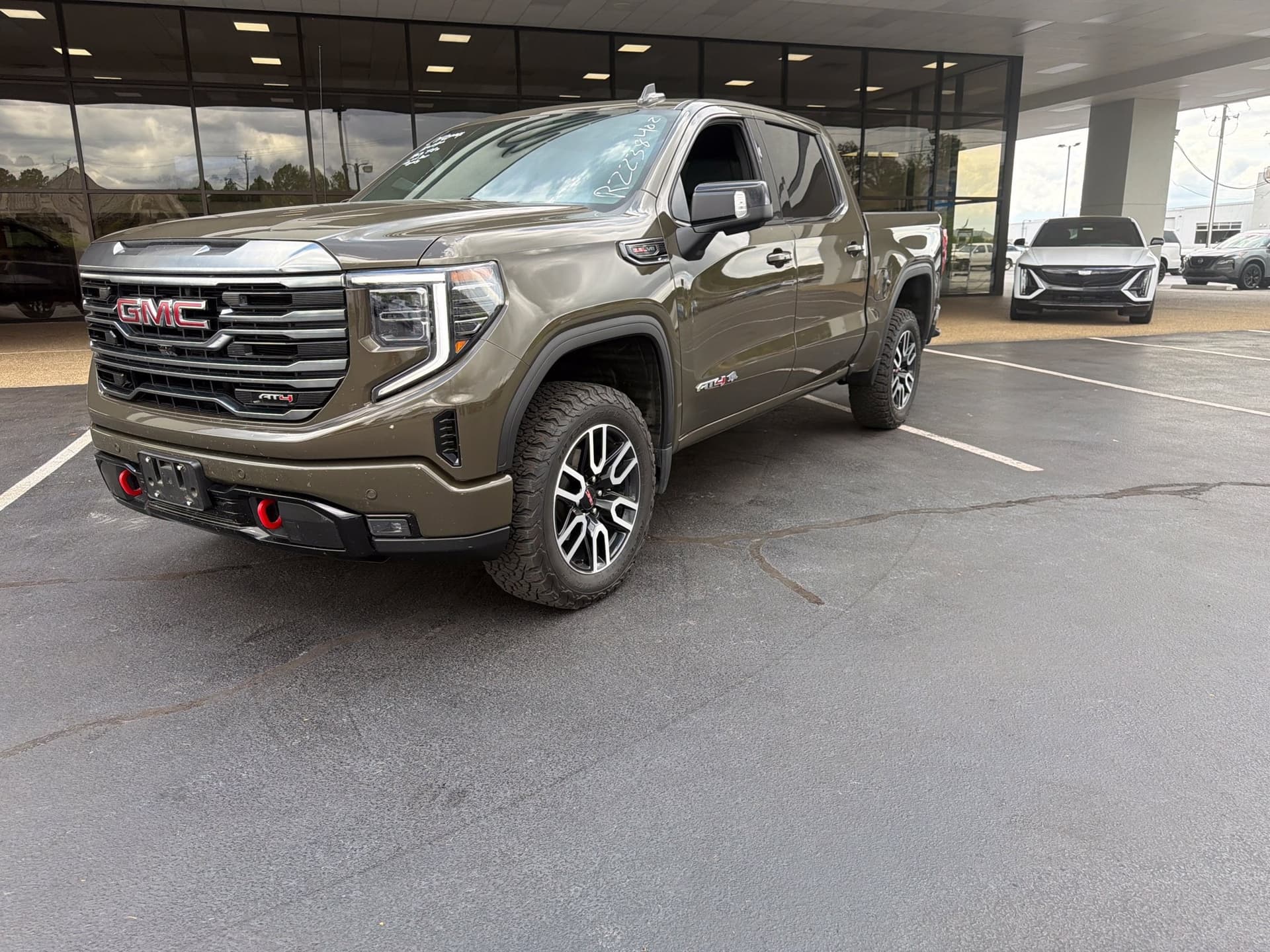 2024 GMC Sierra 1500 AT4 — photo 1 of 14
