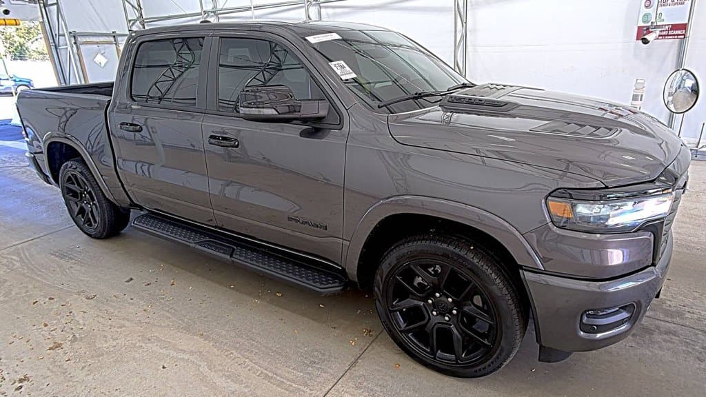 2025 RAM 1500 Laramie — photo 1 of 7