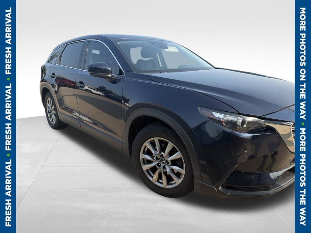 2017 Mazda CX-9 Touring — photo 1 of 5