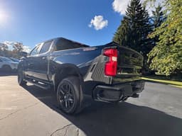 Extra Photo