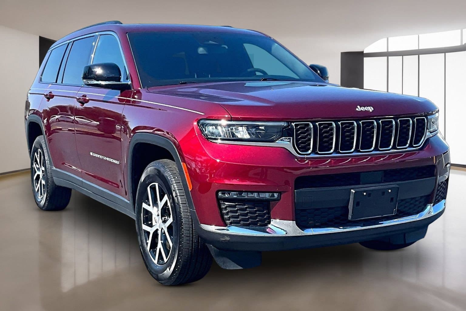 2024 Jeep Grand Cherokee L Limited — photo 1 of 31