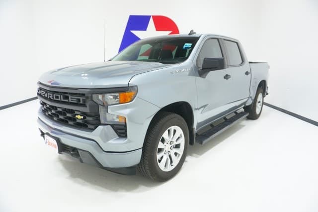2026 Chevrolet Silverado 1500 Custom — photo 1 of 35