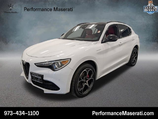 2023 Alfa Romeo Stelvio Veloce — photo 1 of 35