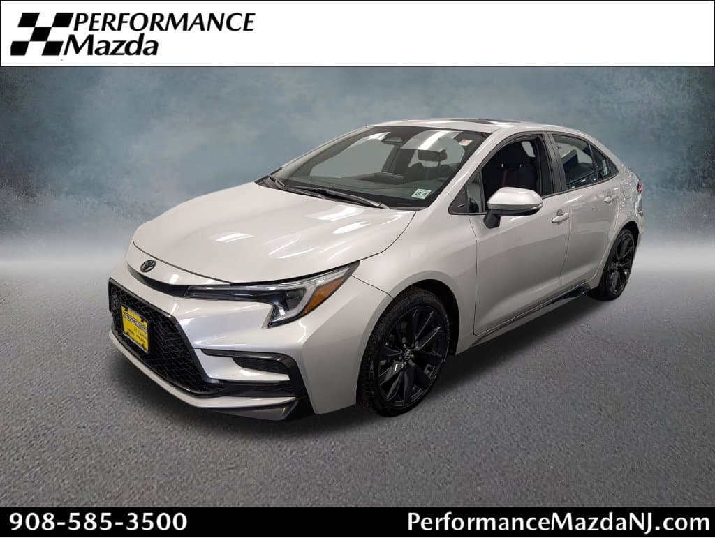 2024 Toyota Corolla SE — photo 1 of 36