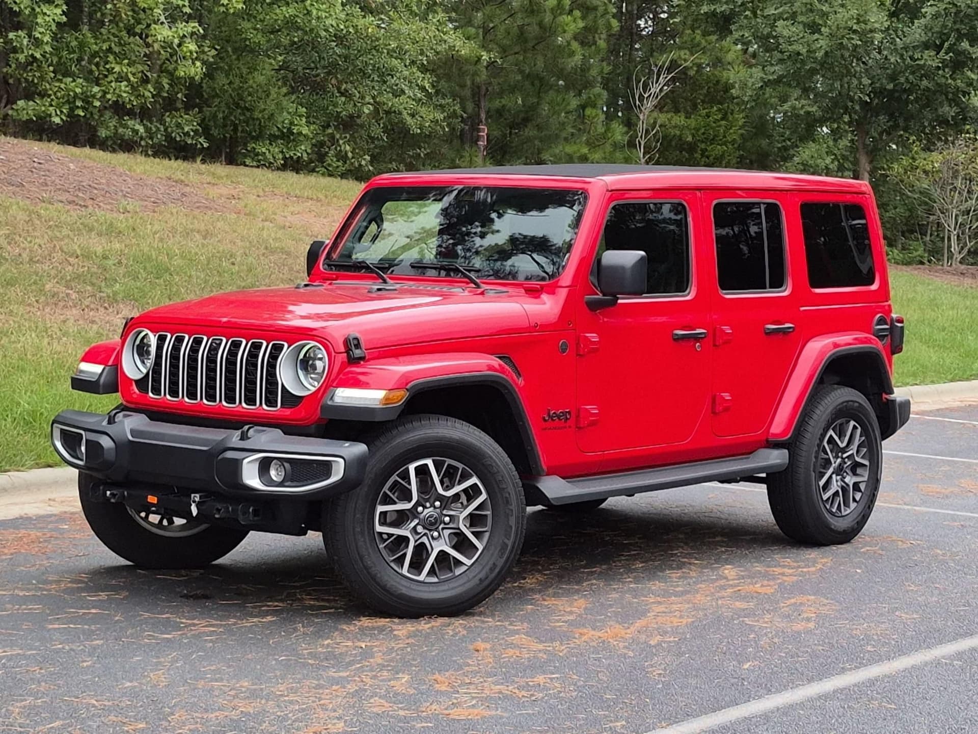 2026 Jeep Wrangler Sahara — photo 1 of 27