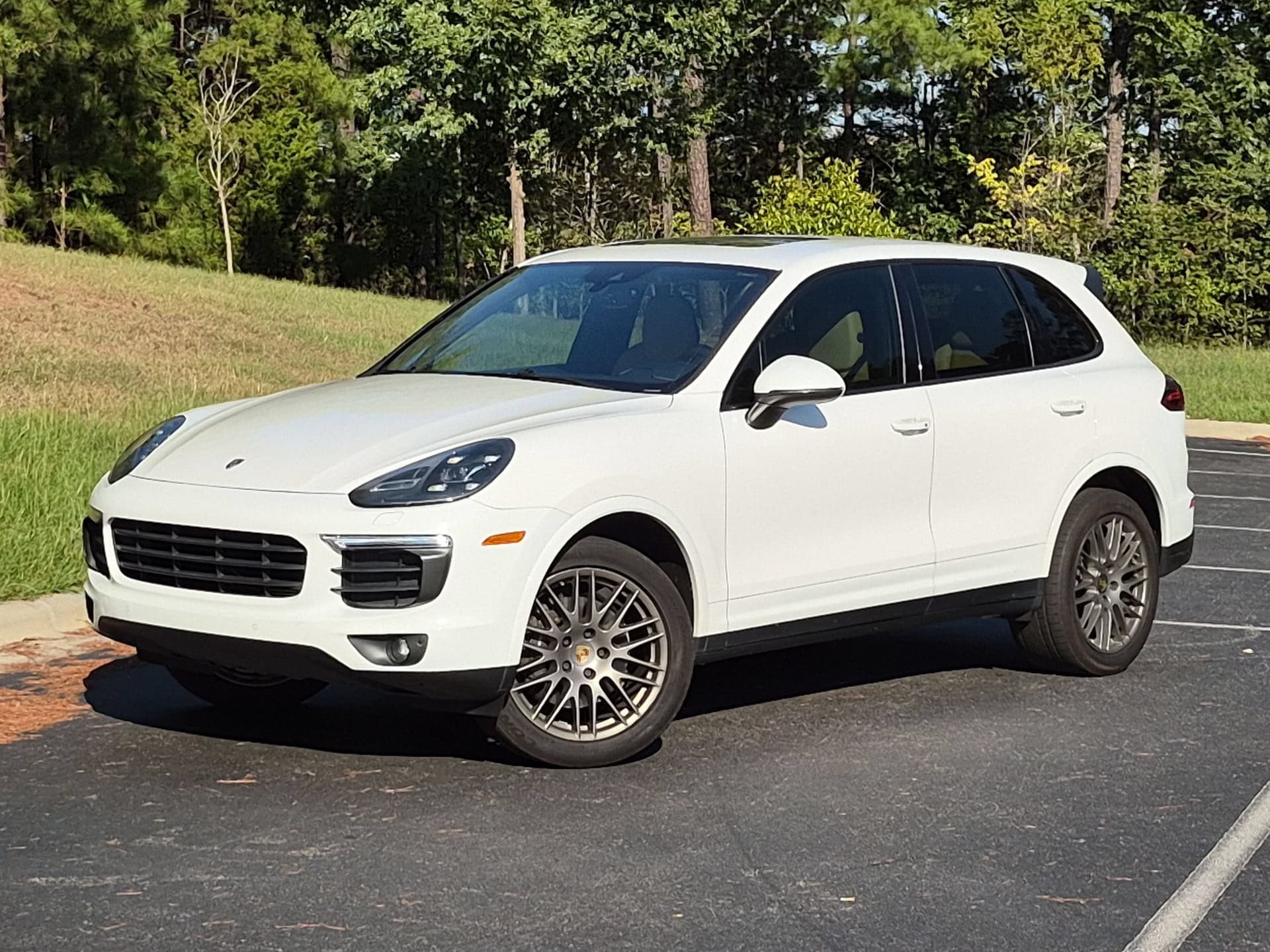 2018 Porsche Cayenne Platinum Edition — photo 1 of 26