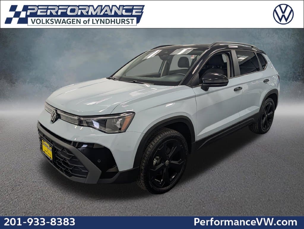 2025 Volkswagen Taos Base — photo 1 of 31