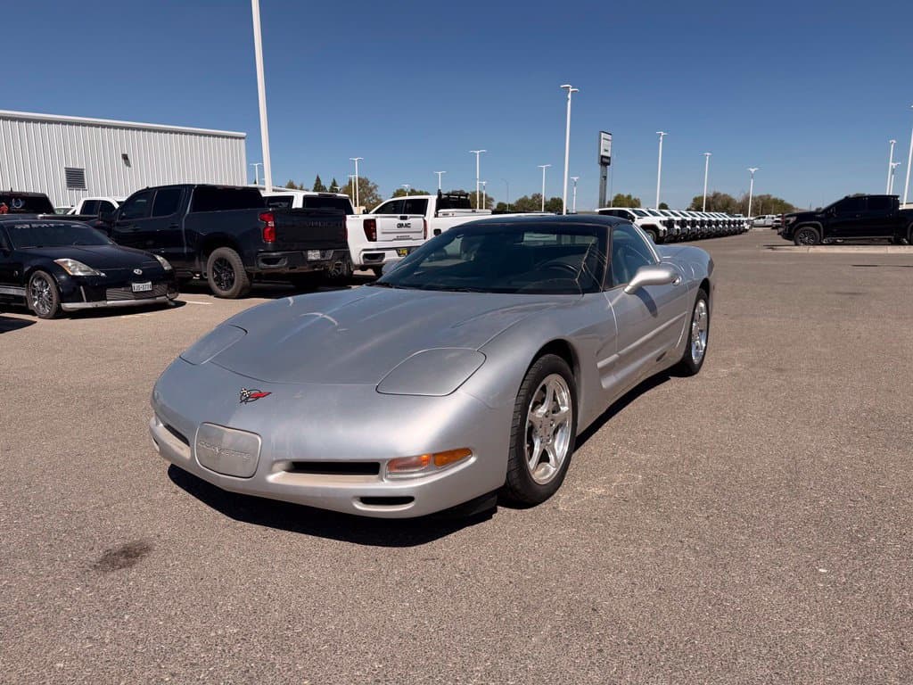 2001 Chevrolet Corvette Base — photo 1 of 10