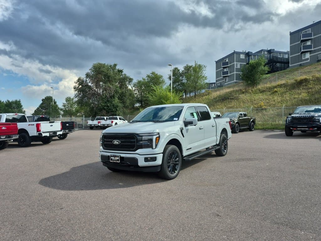 2026 Ford F-150 LARIAT — photo 1 of 32