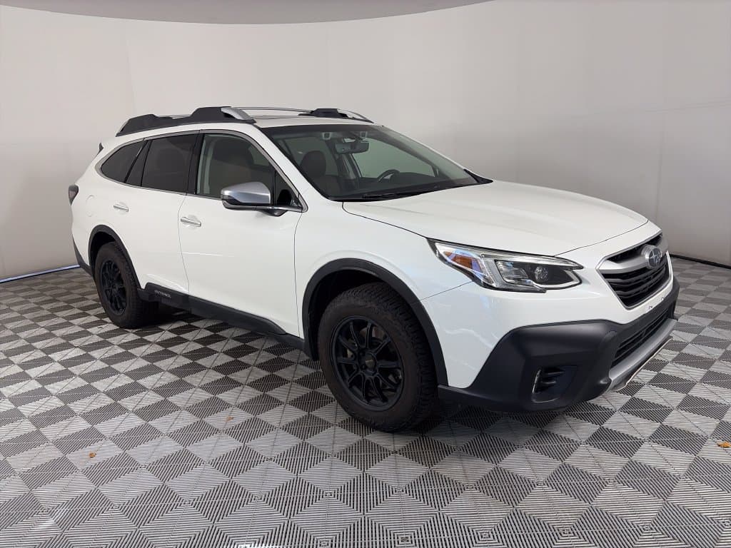 2021 Subaru Outback Touring XT — photo 1 of 32