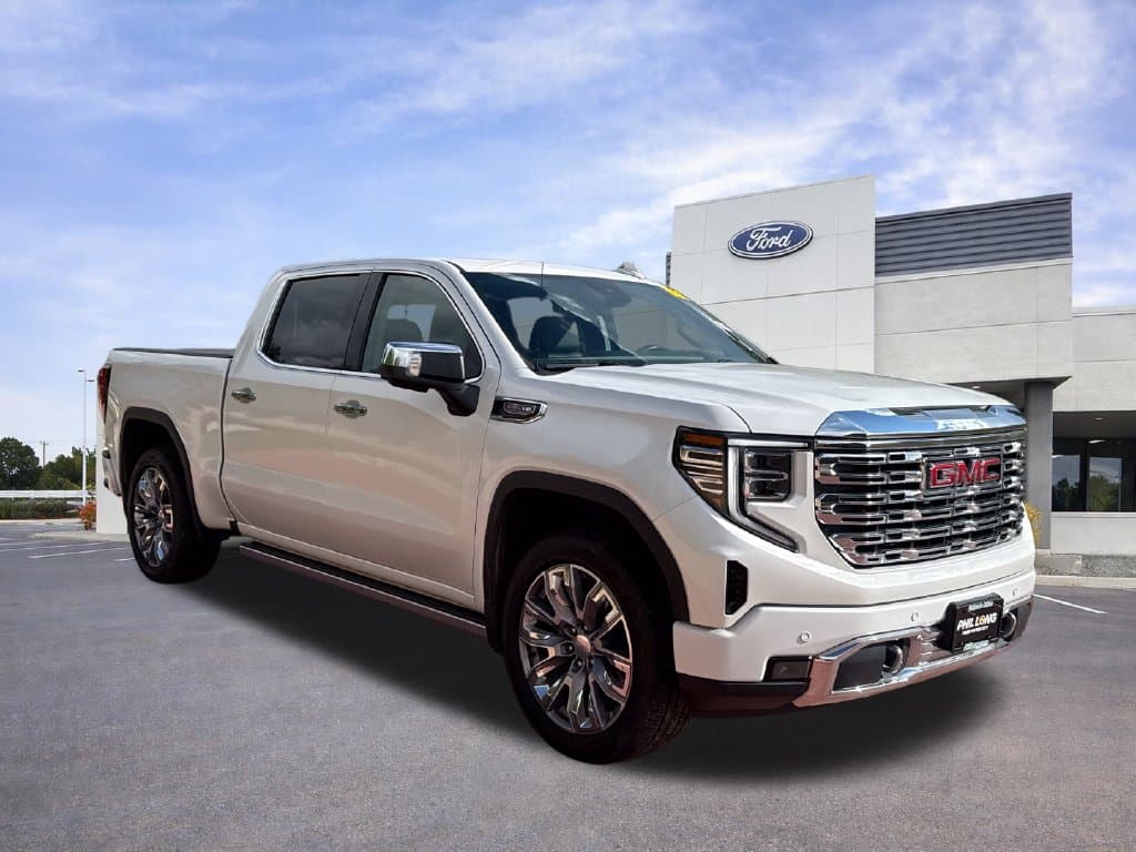 2023 GMC Sierra 1500 Denali — photo 1 of 36